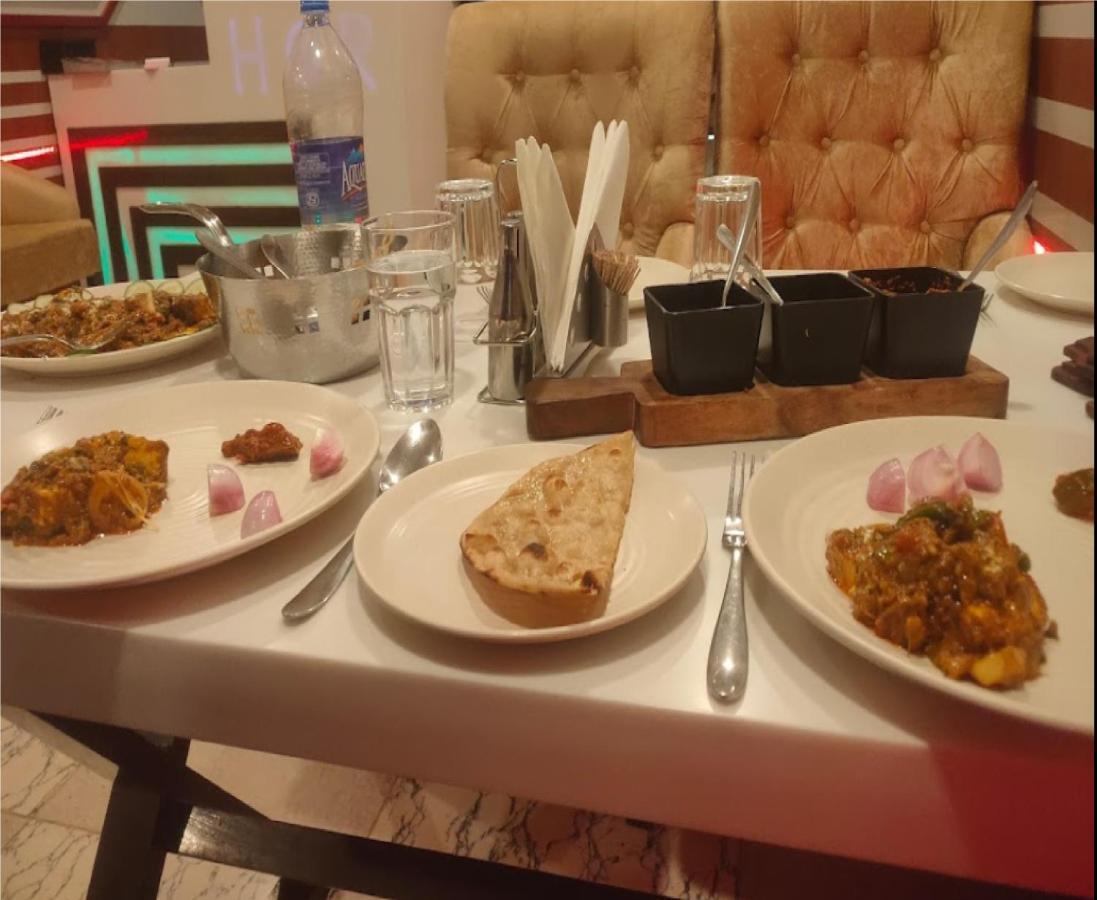 ホテル Gokul Raj By Wb Economy , Madhubani エクステリア 写真